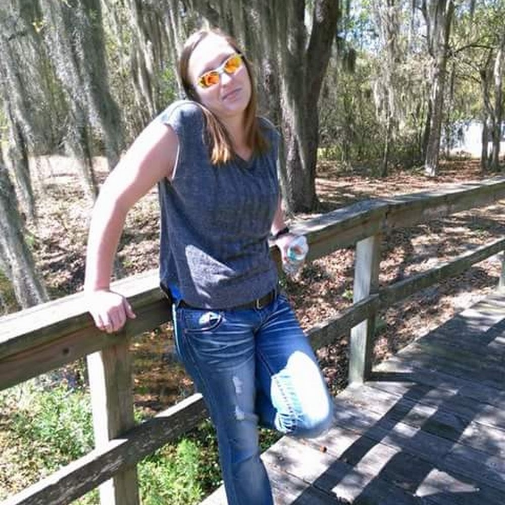 Meet your Posher, Crystal